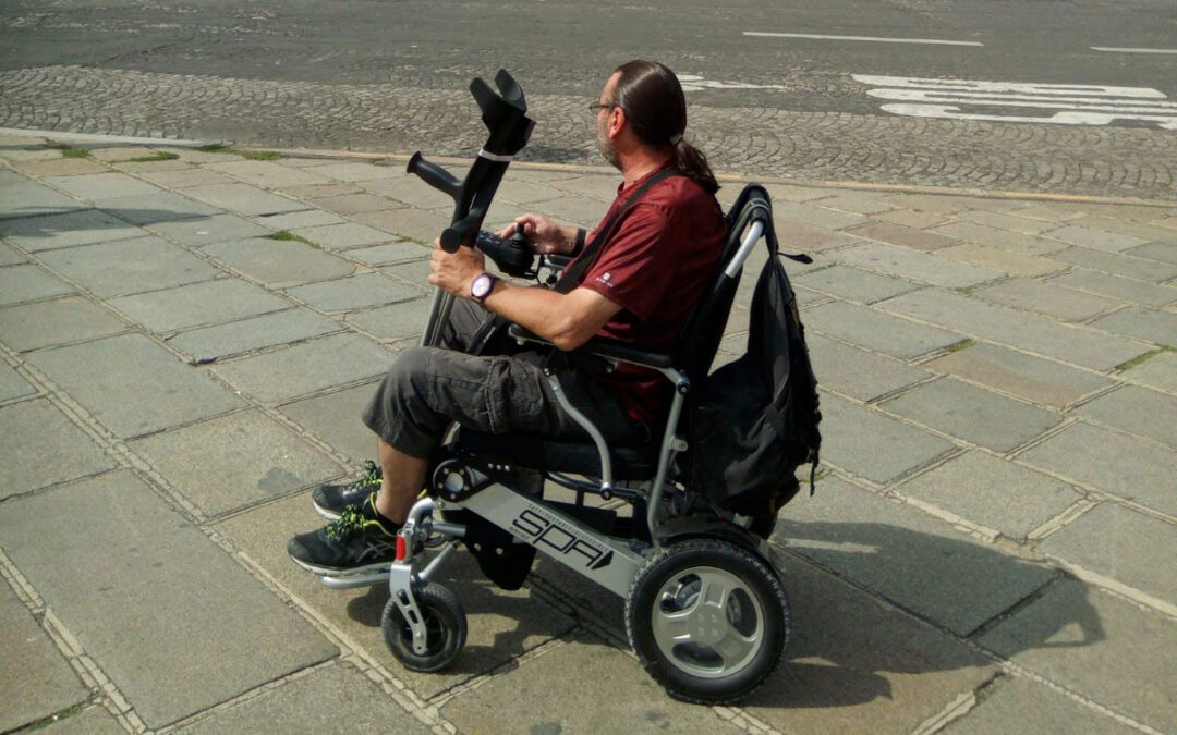 Ejercicios desde la silla de ruedas: cuida tu cuerpo y tu bienestar